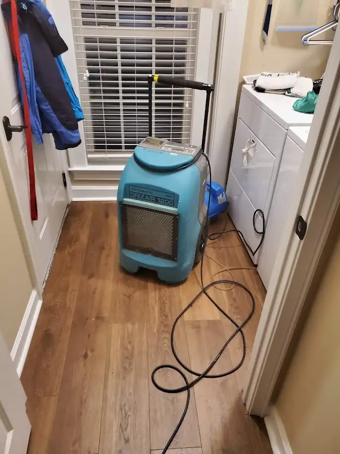 Commercial dehumidifier deployed for Crawl Space Restoration in Paradise
